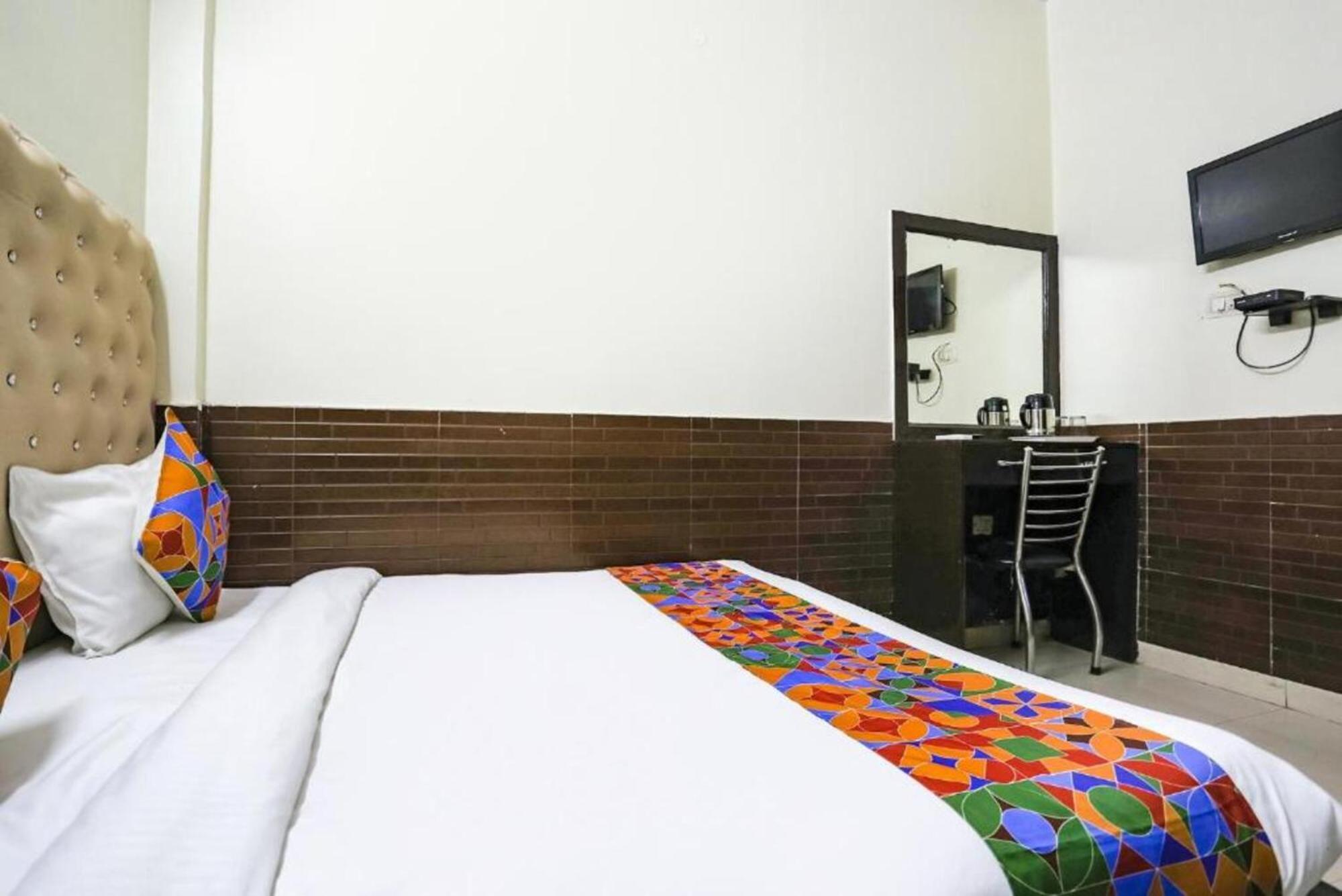 Lazeez - Near Market Bed & Breakfast New Delhi