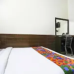 Hotel Lazeez - Near Central Market