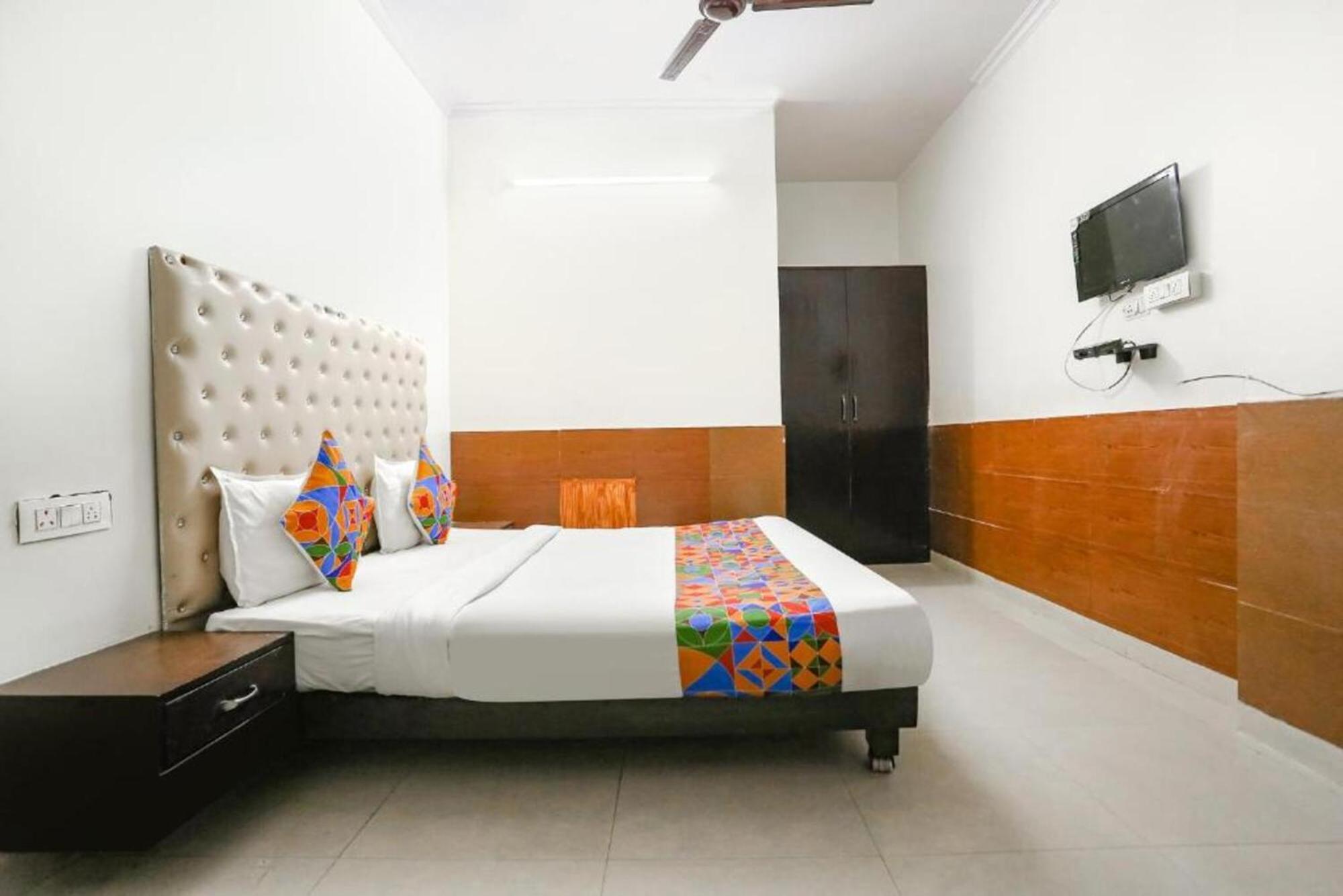 Lazeez - Near Market Bed & Breakfast